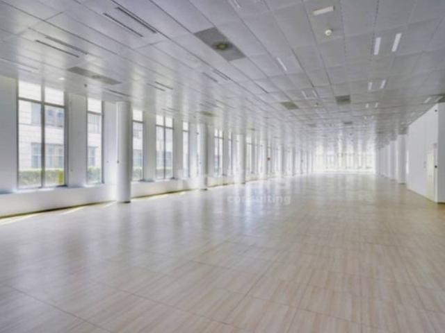Oficina en Alquiler en Almeda El Corte Inglés