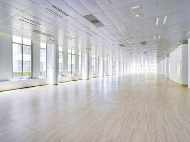 Oficina en Alquiler en Almeda El Corte Inglés
