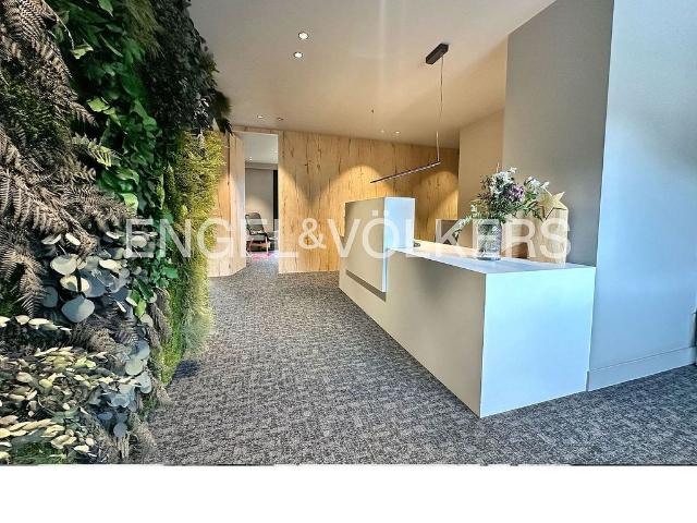 Oficina en alquiler en Andorra la Vella, de 180 m² por 3.800