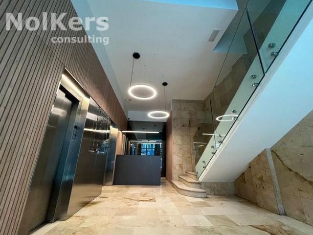 Oficina en alquiler en Barcelona, de 402 m² por 6.030