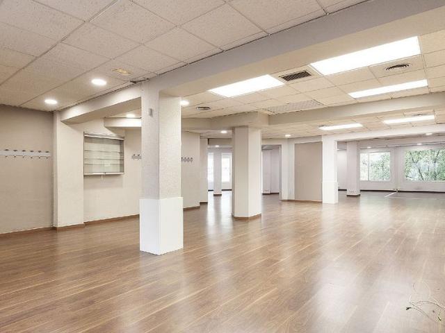 Oficina en alquiler en Barcelona, de 410 m² por 3.480