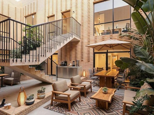 Oficina en alquiler en Barcelona, de 470 m² por 9.500