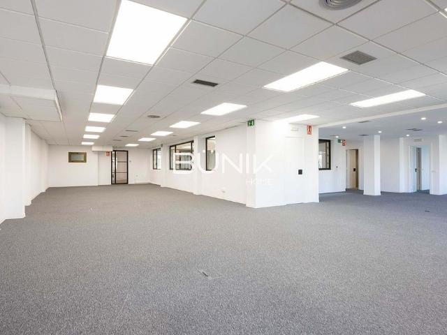 Oficina en alquiler en Barcelona, de 565 m² por 11.583