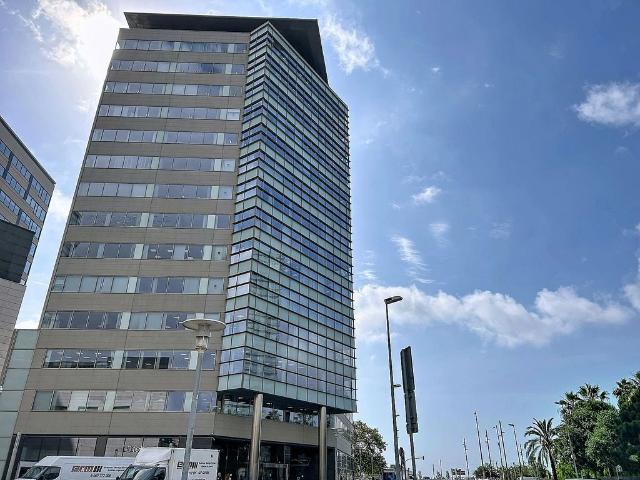 Oficina en alquiler en Barcelona, de 600 m² por 11.718