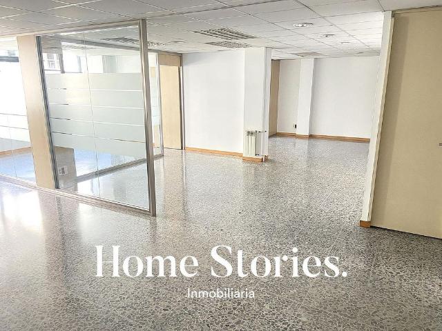 Oficina en alquiler en Barcelona, de 60 m² por 800