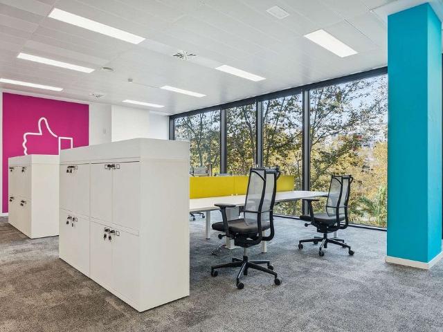 Oficina en alquiler en Barcelona, de 679 m² por 11.543