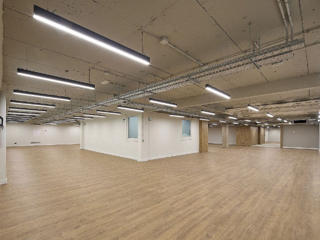Oficina en alquiler en Barcelona, de 719 m² por 8.514