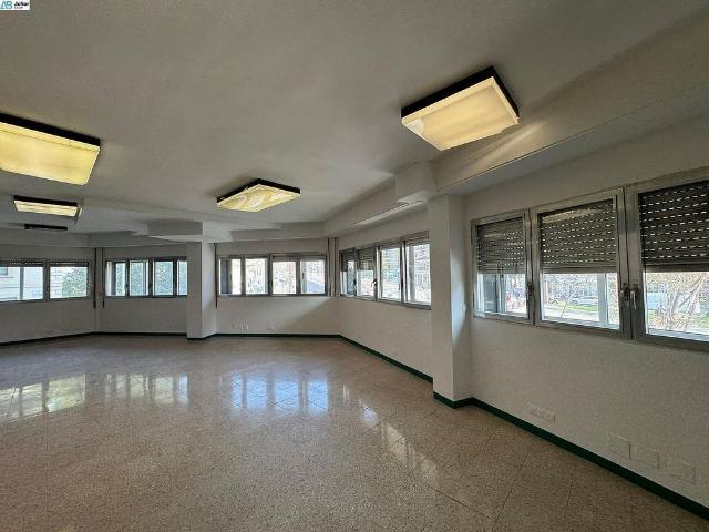 Oficina en alquiler en Barcelona, de 118 m² por 1.700