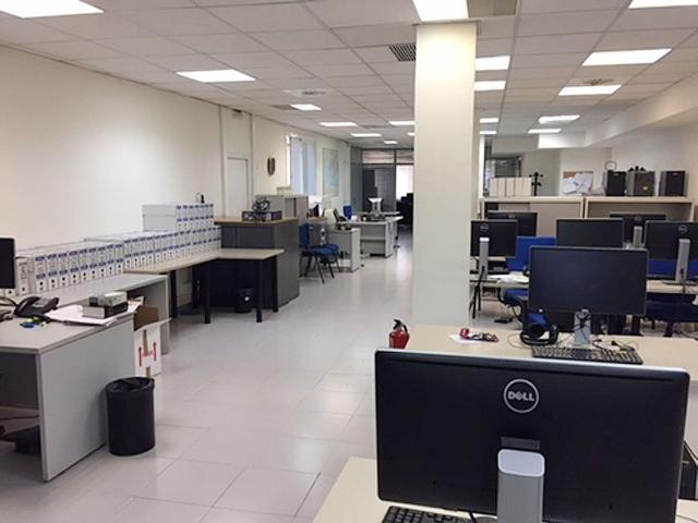 Oficina en alquiler en Barcelona, de 210 m² por 2.743