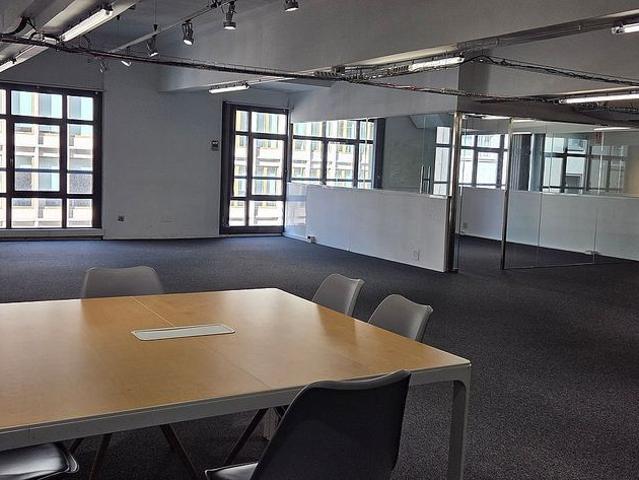 Oficina en alquiler en Barcelona, de 282 m² por 4.516