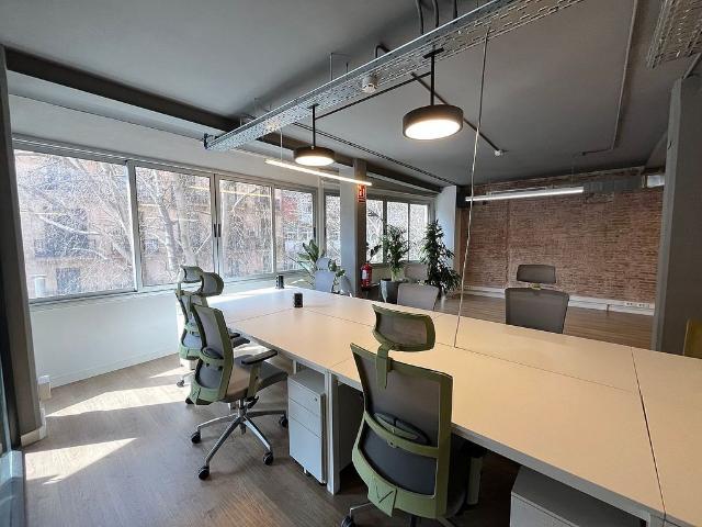 Oficina en alquiler en Barcelona, de 360 m² por 16.900