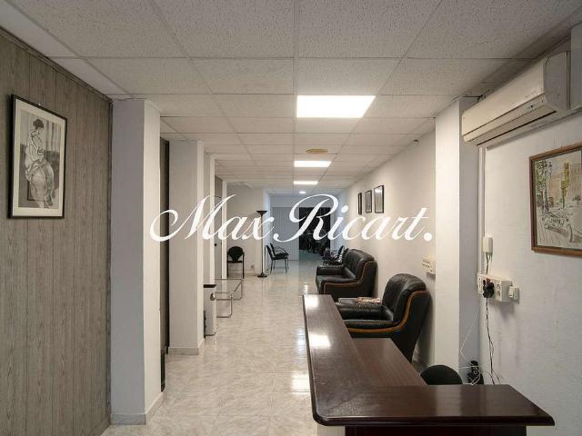 Oficina en alquiler en Barcelona, de 307 m² por 2.600