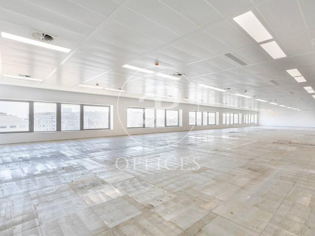Oficina en Alquiler en Barri de les Corts