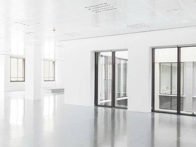 Oficina en Alquiler en Barri de les Corts