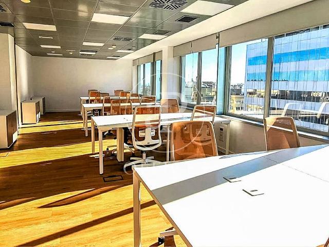 Oficina en Alquiler en Barri de les Corts