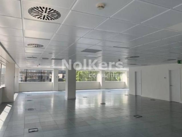 Oficina en Alquiler en Barri de les Corts