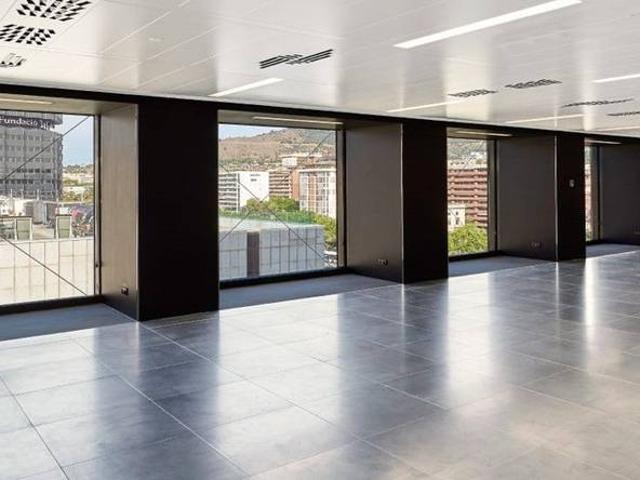 Oficina en Alquiler en Barri de les Corts