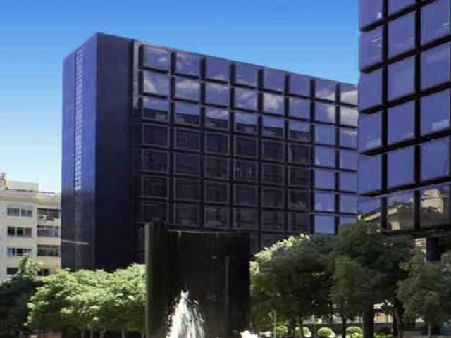 Oficina en Alquiler en Barri de les Corts