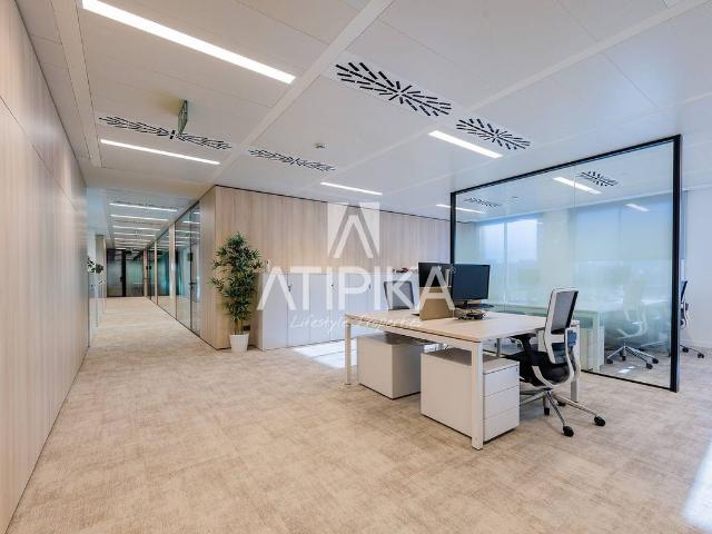 Oficina en Alquiler en Barri de les Corts