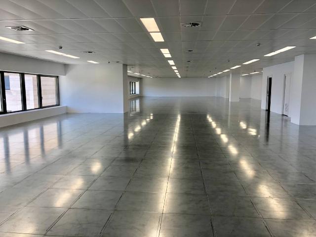 Oficina en Alquiler en Barri de les Corts