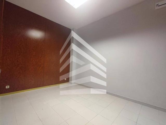 Oficina en Alquiler en Barri de les Corts