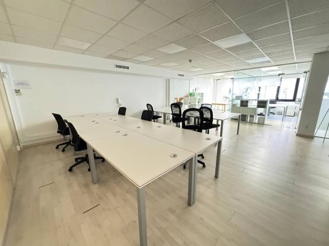 Oficina en Alquiler en Barri de les Corts