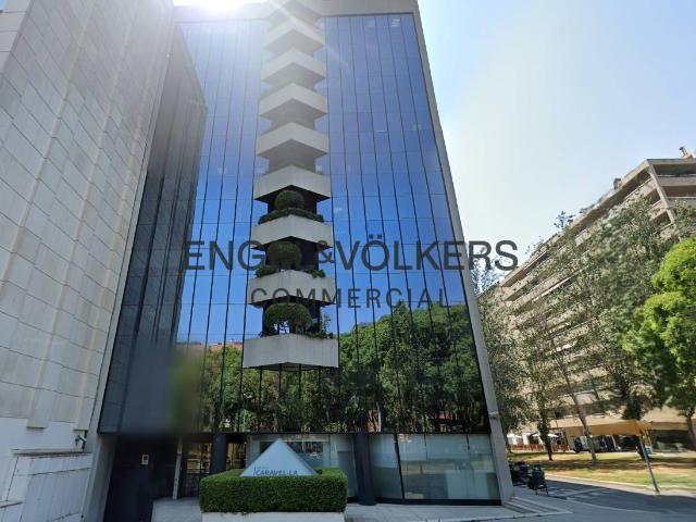 Oficina en Alquiler en Barri de les Corts