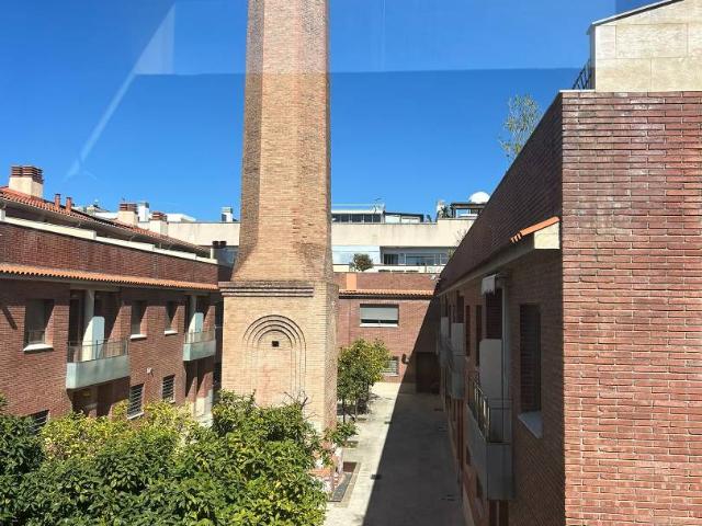 Oficina en Alquiler en Barri del Centre