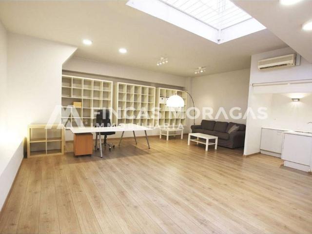Oficina en alquiler en calle Alt de Gironella, Barcelona, de 60 m² por 1.200