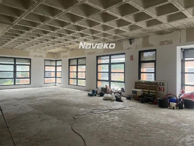 Oficina en alquiler en calle Argenters, Santa Perpètua de Mogoda, de 156 m² por 1.794
