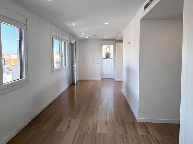 Oficina en alquiler en calle Creu Coberta, Barcelona, de 30 m² por 1.300