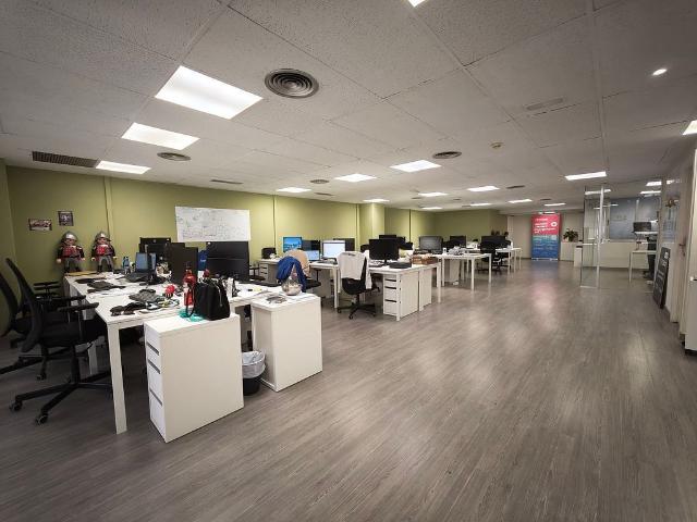 Oficina en alquiler en calle D'aribau, Barcelona, de 279 m² por 5.580
