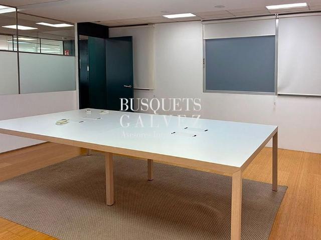 Oficina en alquiler en calle D'aribau, Barcelona, de 203 m² por 4.060