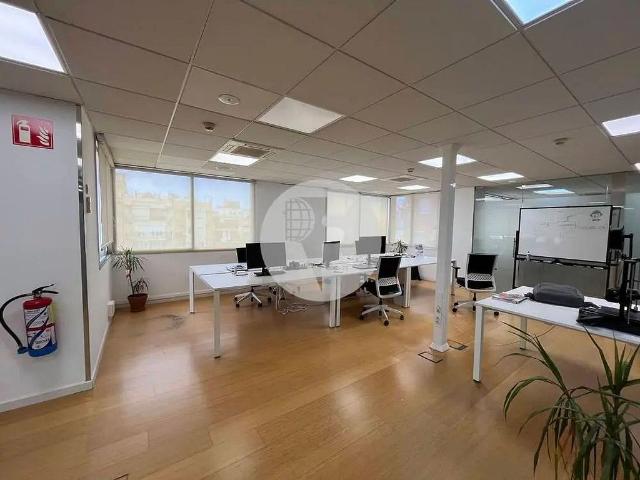 Oficina en alquiler en calle D'aribau, Barcelona, de 203 m² por 3.451