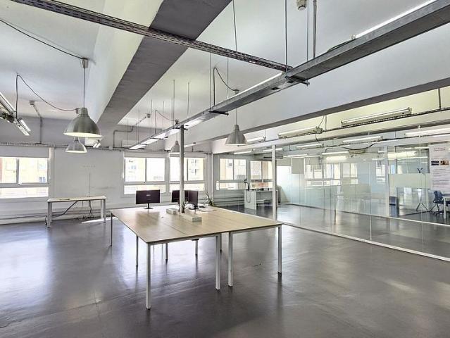 Oficina en alquiler en calle D'aribau, Barcelona, de 228 m² por 3.648