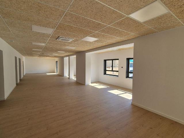 Oficina en alquiler en calle D'aribau, Barcelona, de 335 m² por 5.530