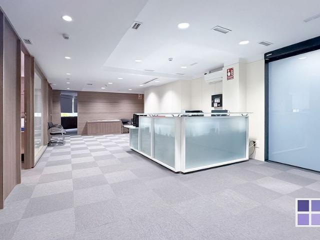 Oficina en alquiler en calle D'aribau, Barcelona, de 468 m² por 9.358