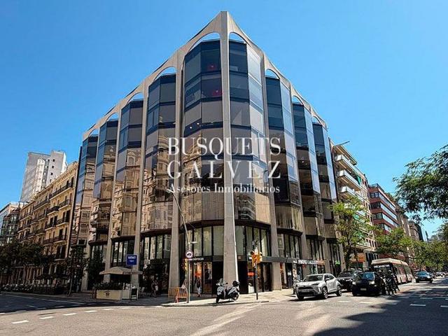Oficina en alquiler en calle De Muntaner, Barcelona, de 280 m² por 5.250