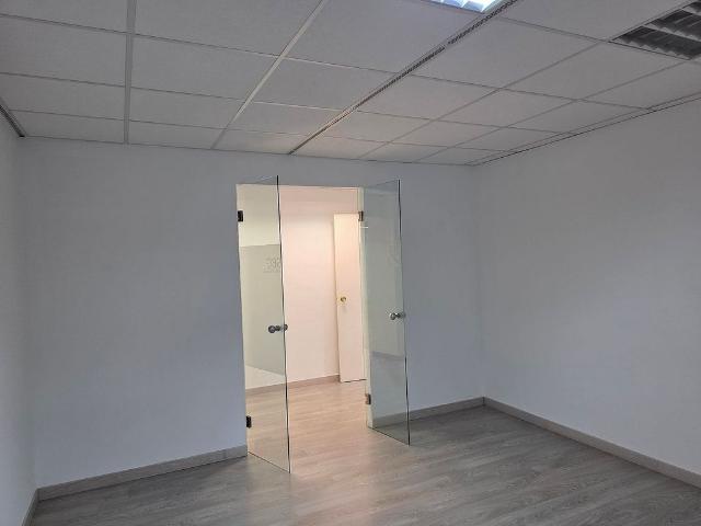 Oficina en alquiler en calle De Mallorca, Barcelona, de 155 m² por 2.700