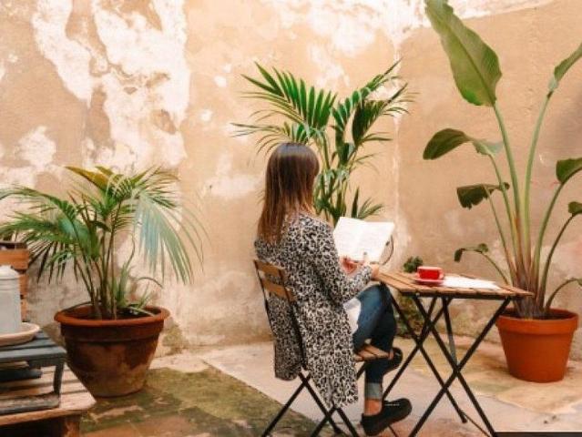 Oficina en alquiler en calle De Bailèn, Barcelona, de 64 m² por 3.640