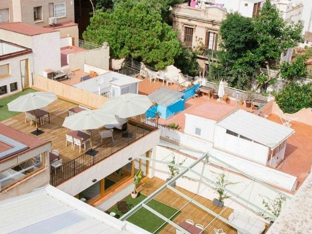 Oficina en alquiler en calle De Balcells, Barcelona, de 250 m² por 12.490