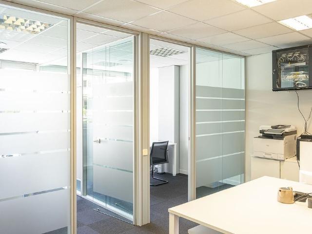 Oficina en alquiler en calle De Beethoven, Barcelona, de 103 m² por 1.957