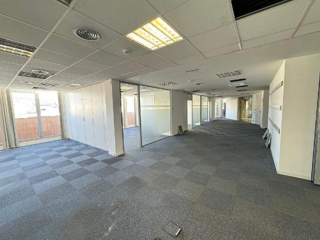 Oficina en alquiler en calle De Beethoven, Barcelona, de 446 m² por 6.988