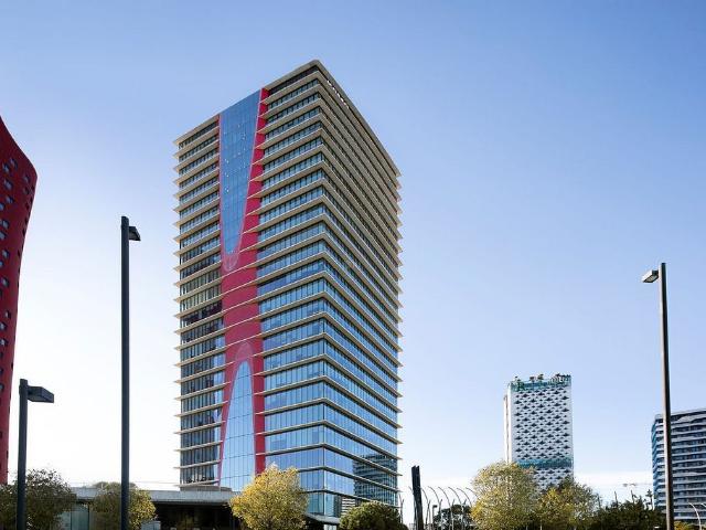 Oficina en alquiler en calle De Bolivia, Hospitalet de Llobregat, L´, de 1.324 m² por 27.804