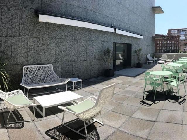 Oficina en alquiler en calle De Can Ràbia, Barcelona, de 90 m² por 11.273