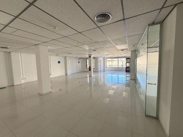 Oficina en alquiler en calle De Casp, Barcelona, de 169 m² por 3.800