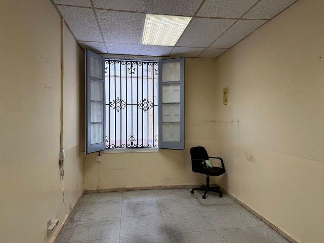 Oficina en alquiler en calle De Domènech, Barcelona, de 120 m² por 1.750