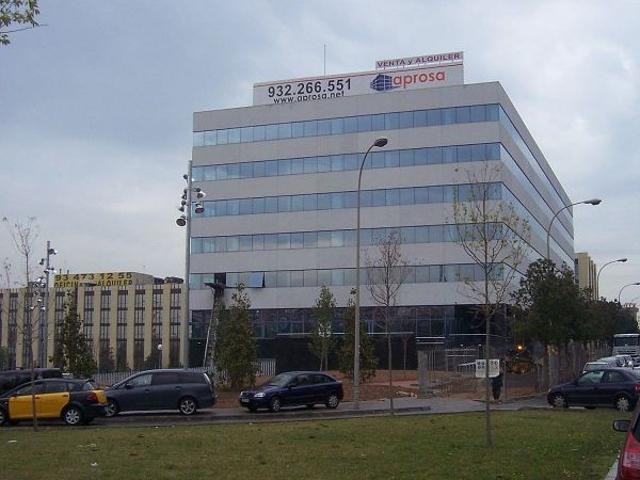 Oficina en alquiler en calle De Frederic Mompou, Sant Just Desvern, de 280 m² por 2.600