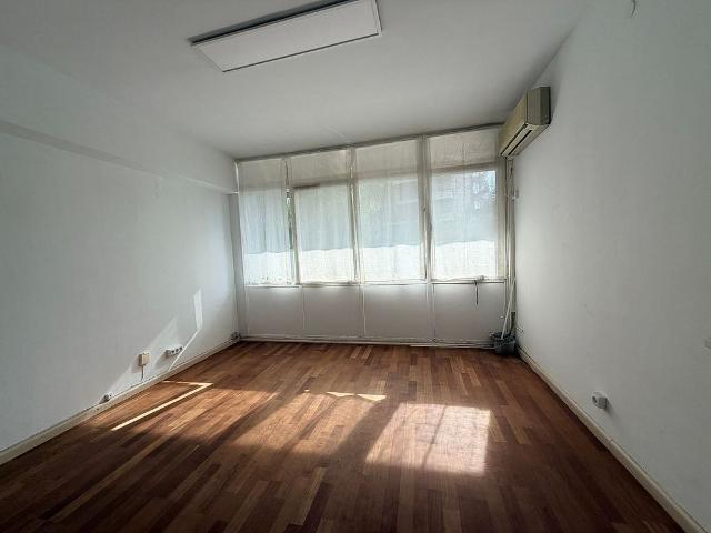Oficina en alquiler en calle De Ganduxer, Barcelona, de 30 m² por 600