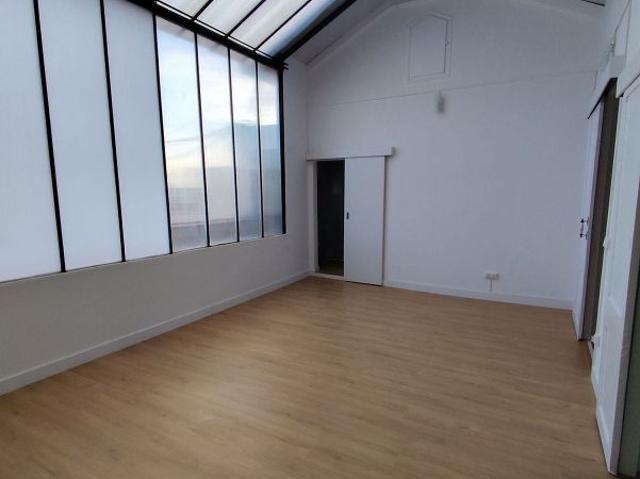 Oficina en alquiler en calle De Joaquín Costa, Barcelona, de 45 m² por 680